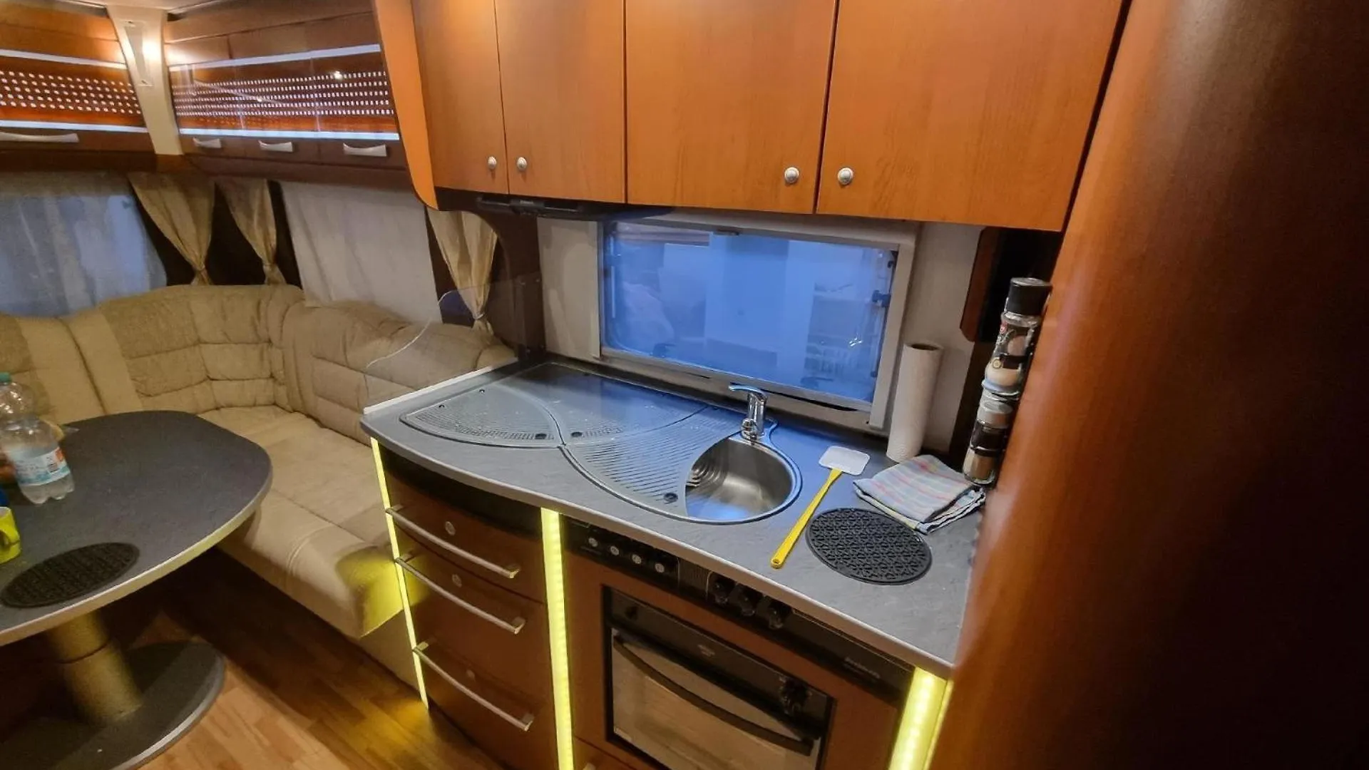 Apartment Klimatisierter Caravan Mit Umzaeuntem Stellplatz Untergriesbach