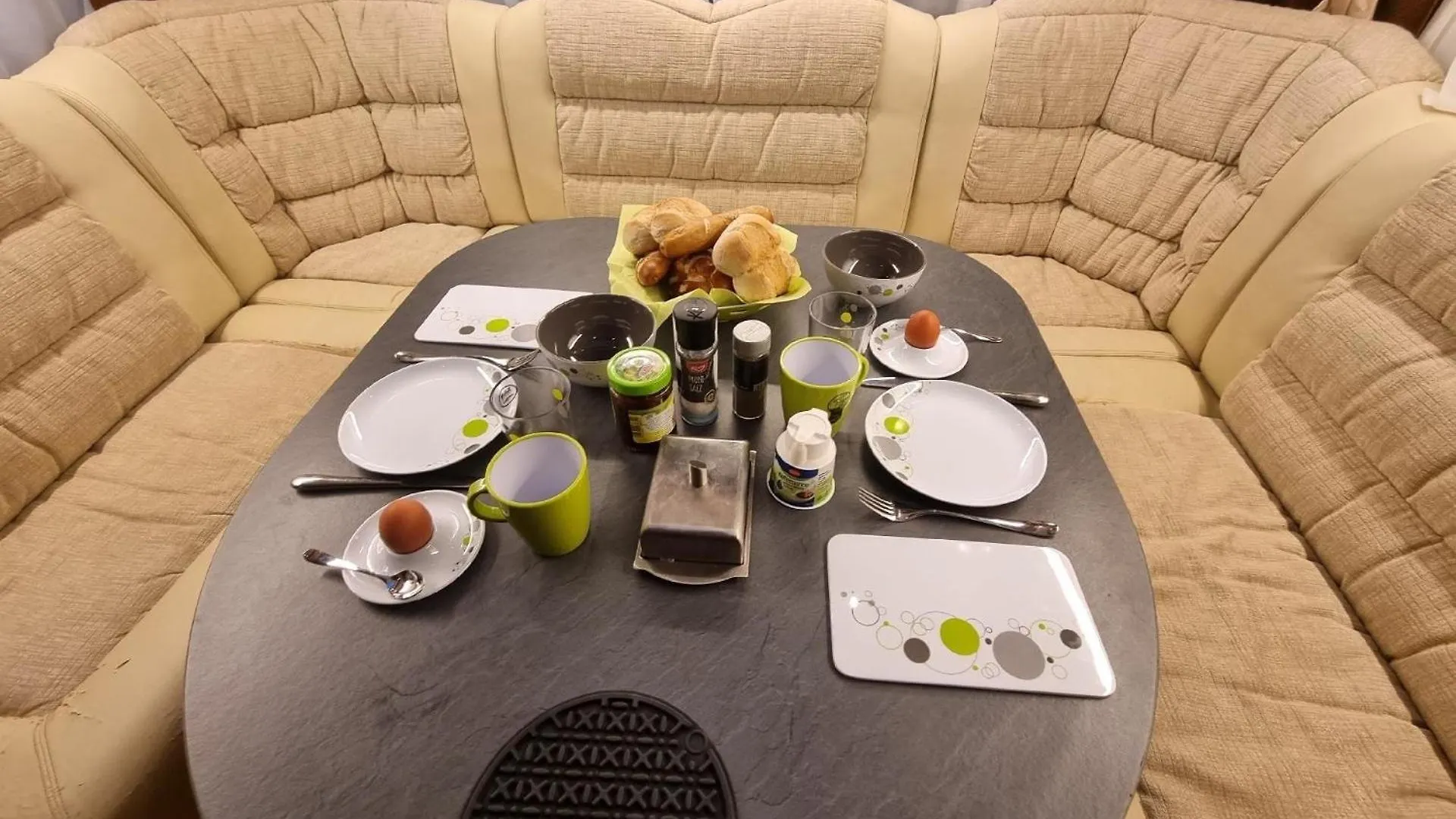 Apartment Klimatisierter Caravan Mit Umzaeuntem Stellplatz Untergriesbach Deutschland